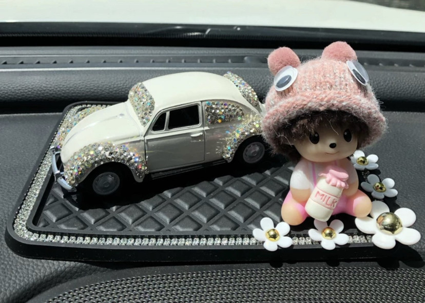 Coche de dibujos animados KT gato globo adornos accesorios traje de tres piezas plástico decorativo otro