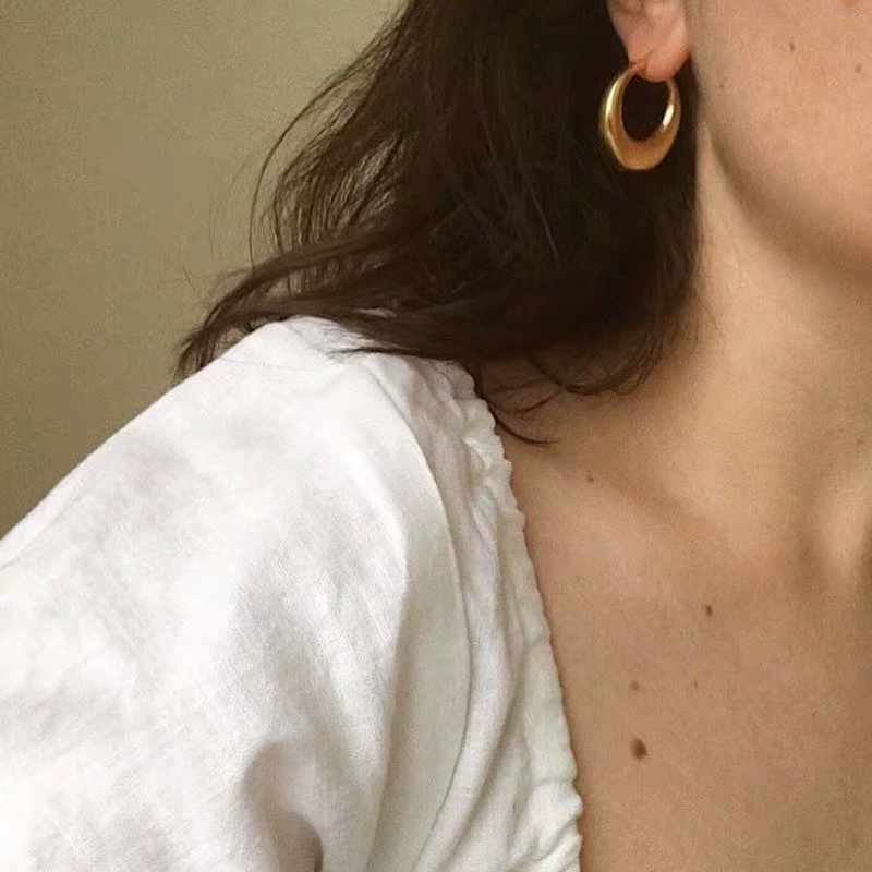 Серьги Brand французского стиля, простой элегантный дизайн, размеры 2,5–4 см