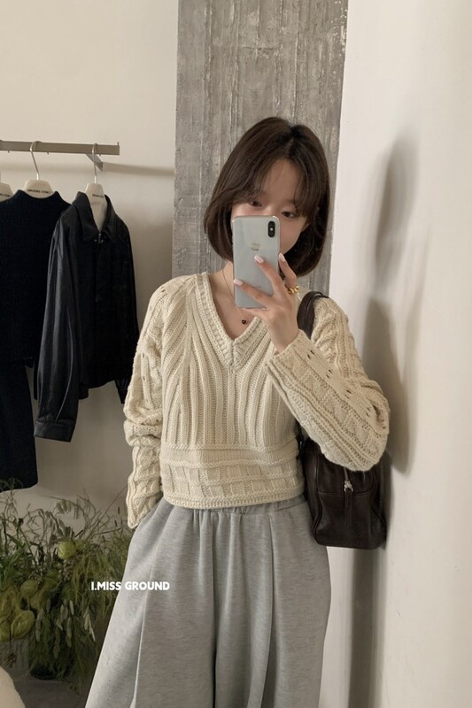 i miss韩标宽松设计感短款v领毛衣女2025秋季新款显瘦上衣针织衫|undefined