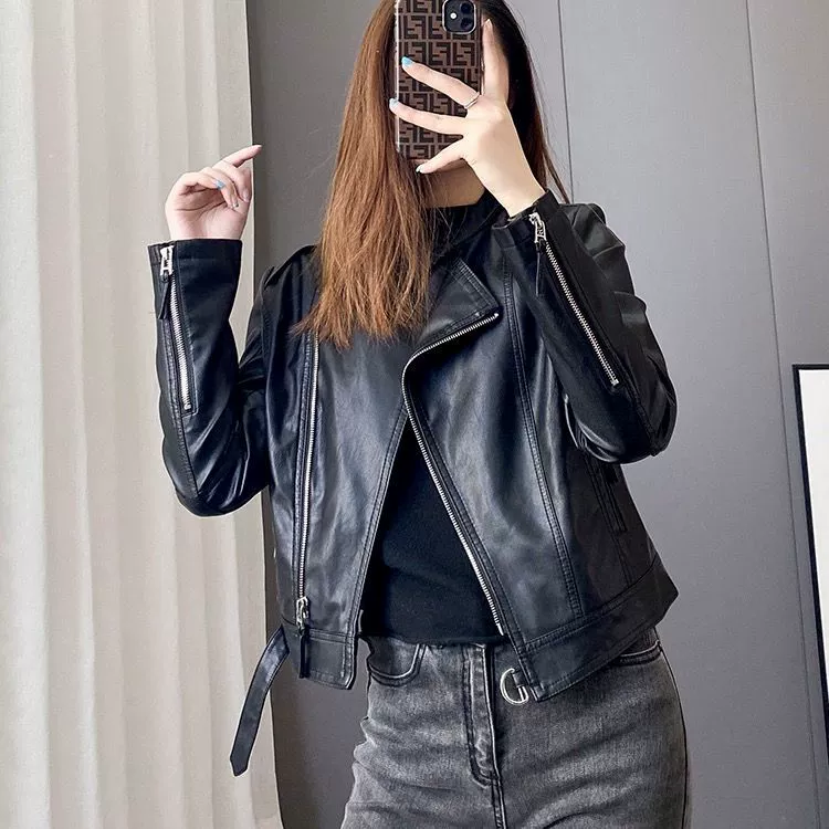 Осенний пояс, бежевая легкая куртка, приталенная
