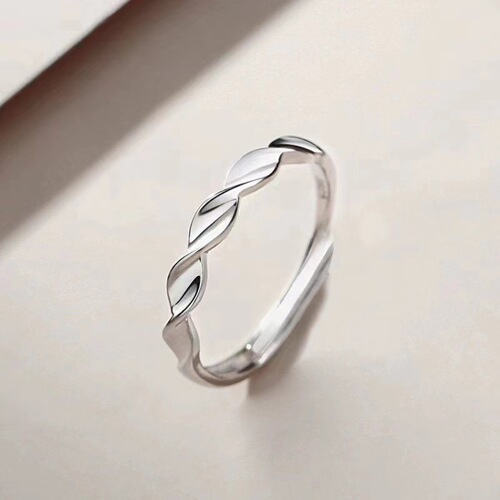 Mobius Shining Galaxy Couple Rings Simple Temperament Rings for Men and Women