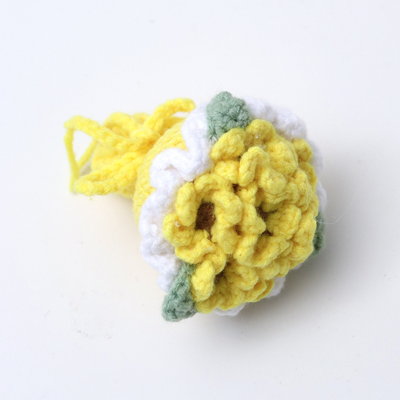 Small bouquet of yellow sunflowers with cute body