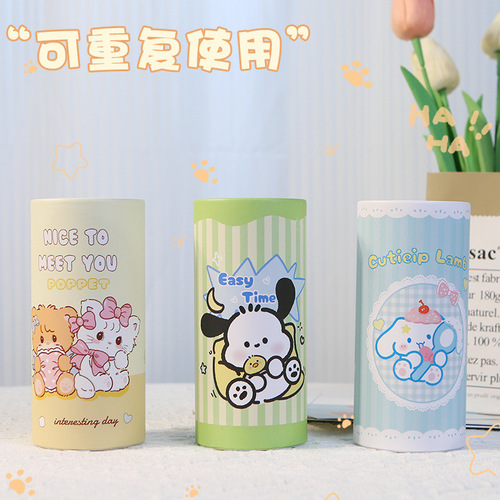 Car tissue box, paper box, cartoon, cute and creative, in-car tissue box, paper tube, car supplies