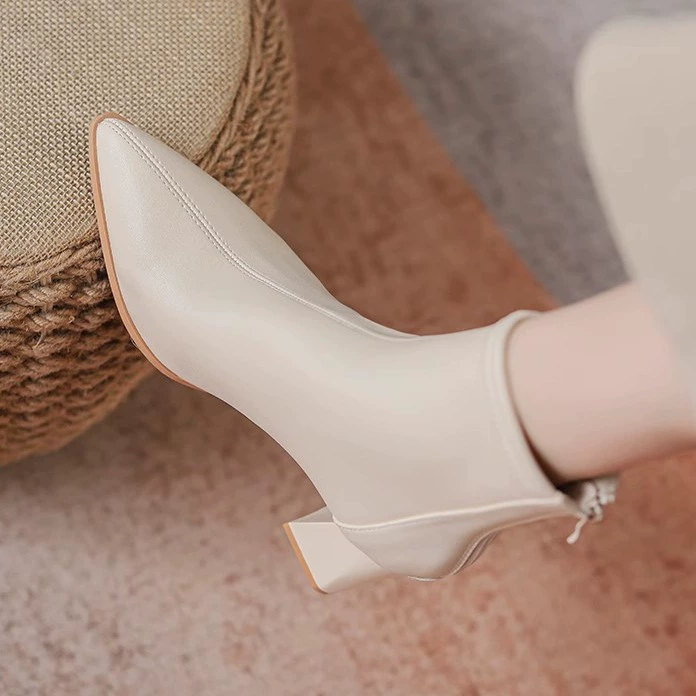 Французские сапоги на высоком каблуке женские толстые каблуки 2024 новые осенние и зимние женские туфли