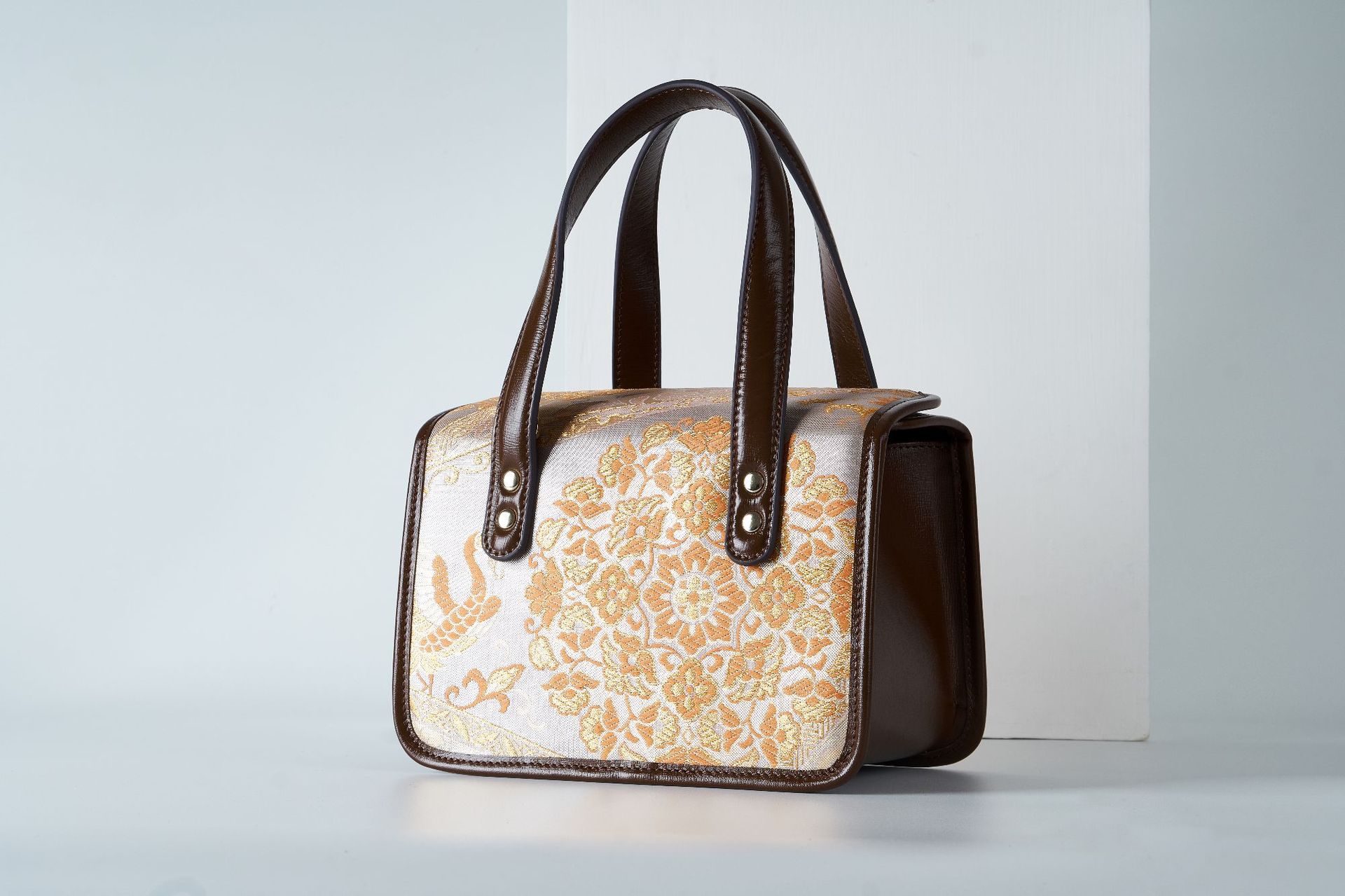 2022 New Banquet Evening Bag For Women, Ethnic Style Top Grain Cowhide Shoulder Bag With Tassel, In Stock - Thumbnail 6