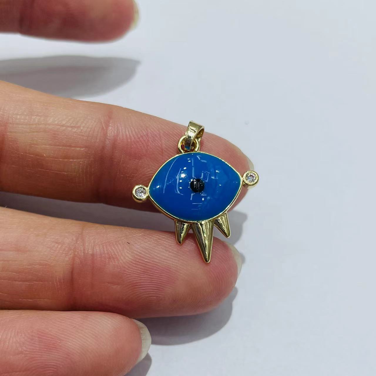 6g Weight Pendant Jewelry Making Type 1 Piece Quantity Daily, Street Occasion Copper Material Geometric, Devil's Eye, Heart Shape Pattern All Seasons Season Unisex Gender Plating Design Vintage Style, Classic Style Style 1 Piece Copper Geometric Devil's Eye Heart Shape Pendant 9