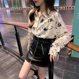 早秋新款女装韩版气质宽松网红印花时尚百搭衬衫女上衣