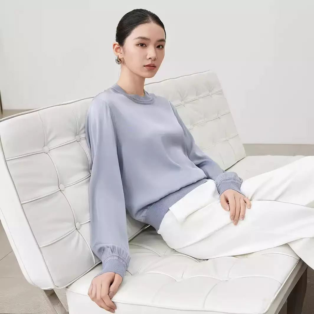 严选春秋桑蚕丝上衣长袖经典圆领女装气质通勤休闲套头真丝衬衫