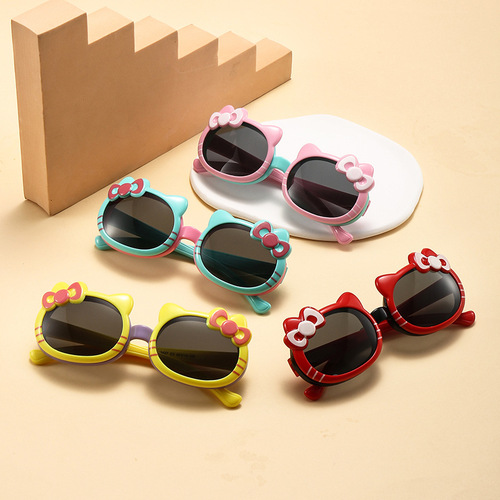 New Children's Cartoon Flip Sunglasses Polarized Anti-UV Kids Sunglasses KT Cat Glasses Wholesale 3427
