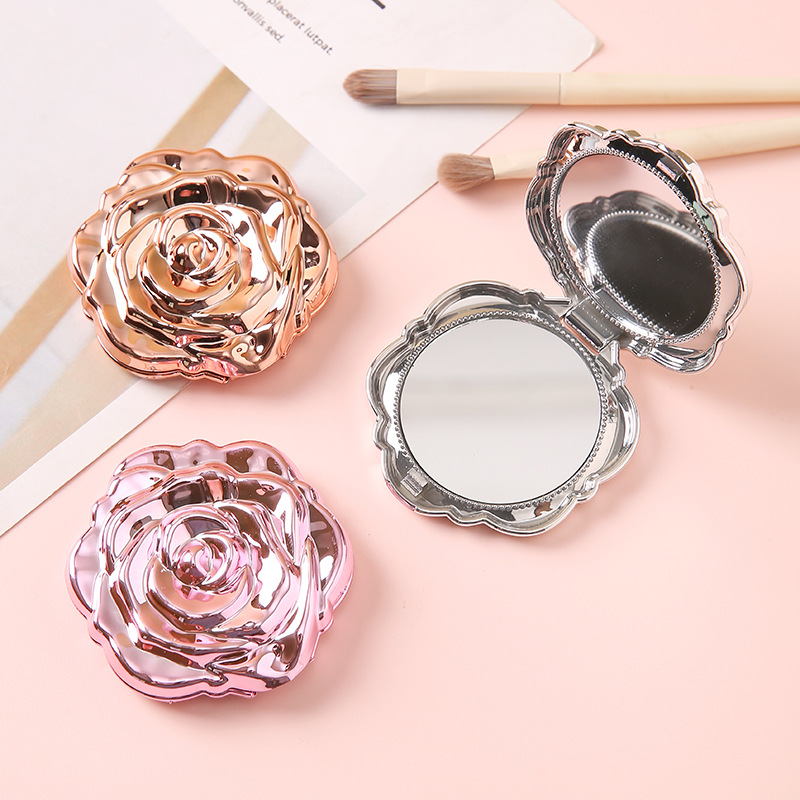 Handheld folding mirror for students for traveling