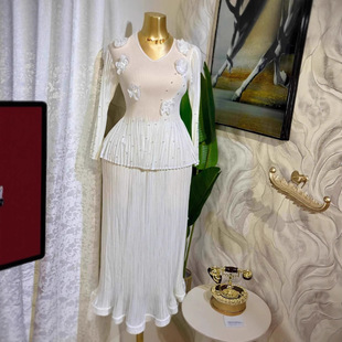 European and American Cross-border plus size Women's chubby girl Fashion suit High-end Pleated Slim-fit Beaded Dress Two-piece Set