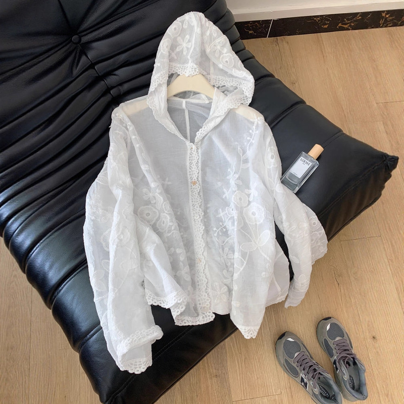 French White Hooded Lace Versatile Slightly See-Through Long-Sleeved Sun Protection Shirt for Women Spring and Autumn Thin Light Luxury High-End Top