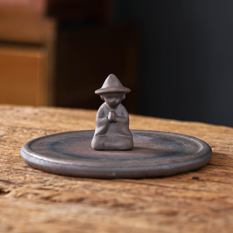 Chinese Retro Gilt Little Monk Incense Agarwood Sandalwood Stove Base Plate Home Living Room Indoor Incense Small Ornaments