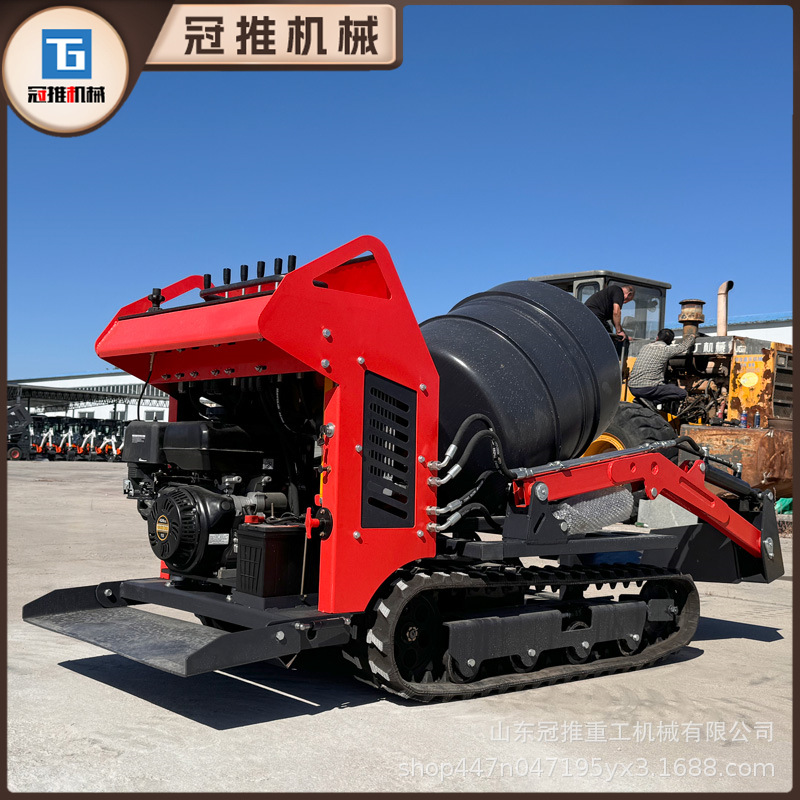 爬山虎搅拌车山区工程全自动水泥搅拌机履带式水泥搅拌罐车