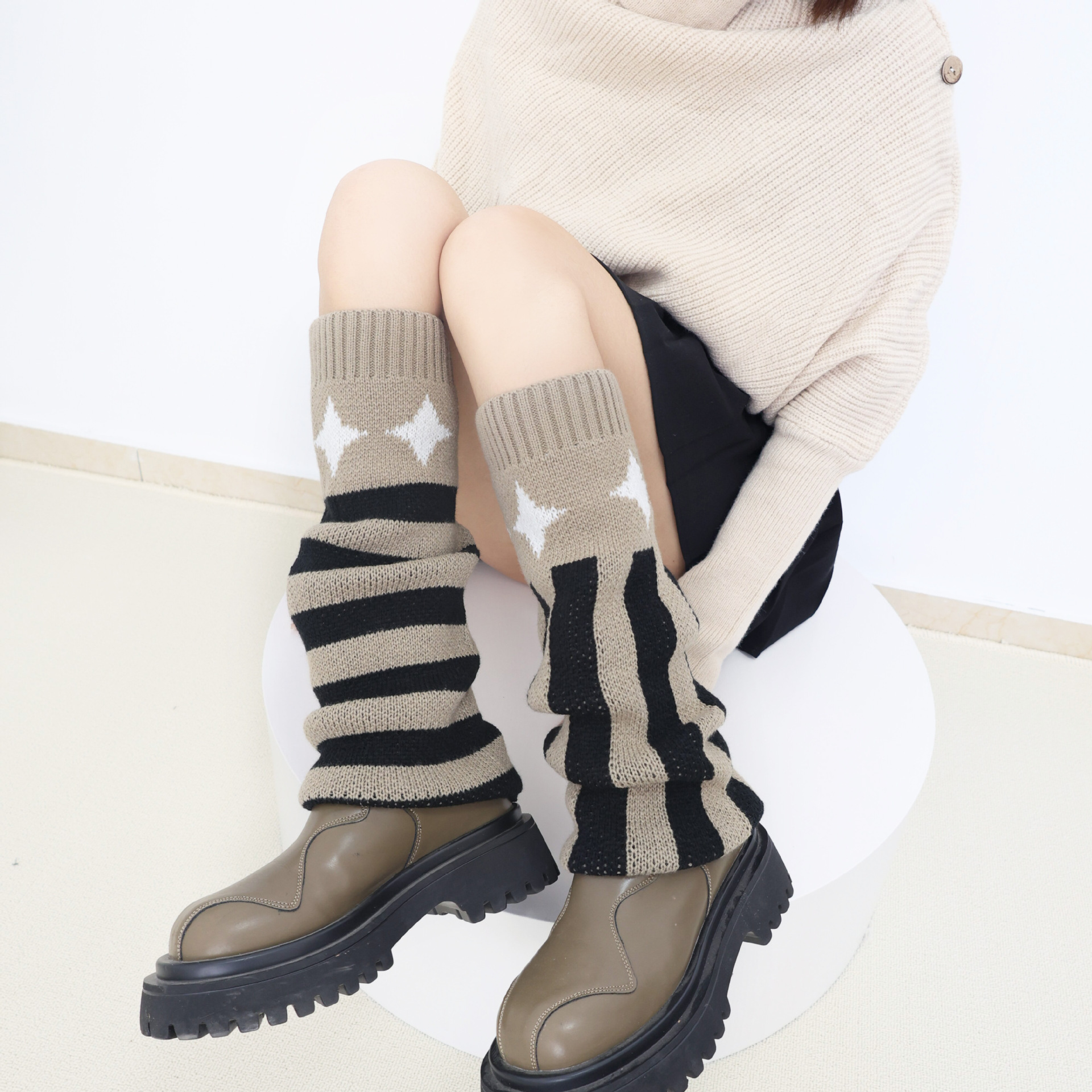 Autumn and winter retro cool ab irregular knitted micro horn wide leg striped black coffee color socks_voghion.com