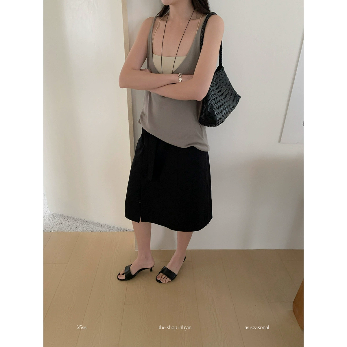 Yi En Ou inbyin минималистичный трикотажный камзоловый жилет для женщин, носите летний новый дикий свободный большой топ с U-образным вырезом