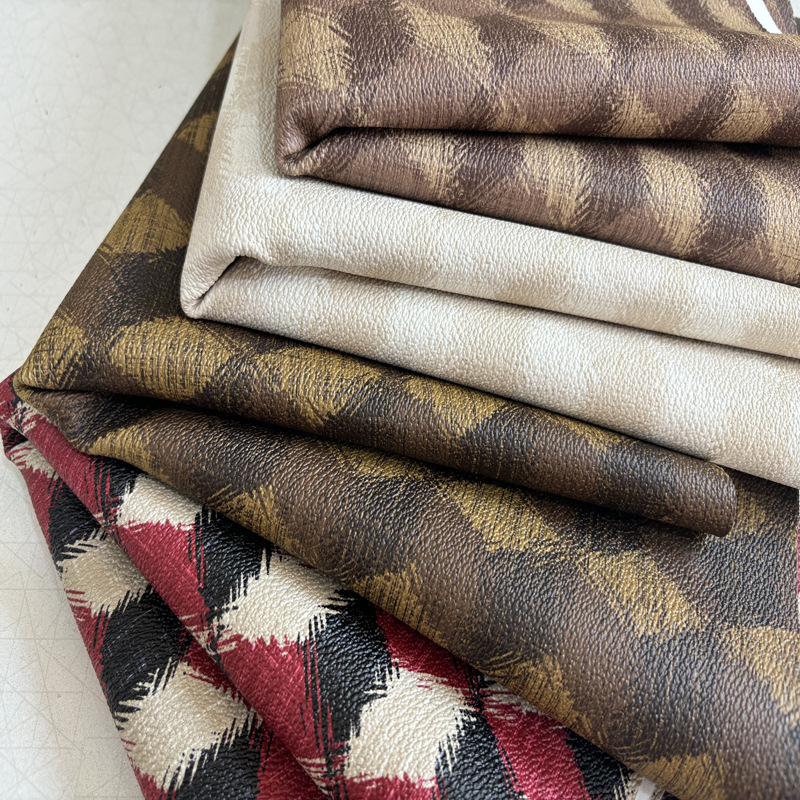 现货直销 新款立体撞色方块几何图女包箱包饰盒PVC面料人造革