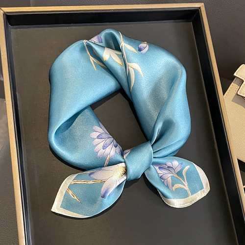 Magnolia spring and autumn fashionable silk square scarf for women 53 printed Korean style decorative scarf mulberry silk scarf scarf neck protector