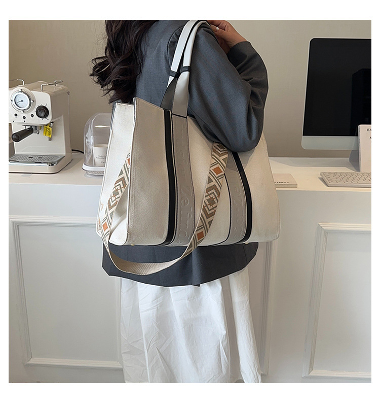 Retro Women's Tote Bag Large Capacity Colour Block Shoulder Bag_voghion.com