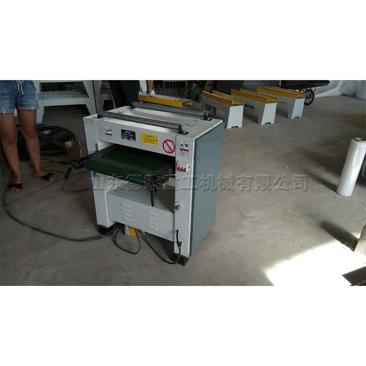 De alta velocidad de una sola cara carpintería prensa cepilladora 400mm ancho carpintería prensa cepilladora fábrica de muebles madera cepilladora fácil de operar