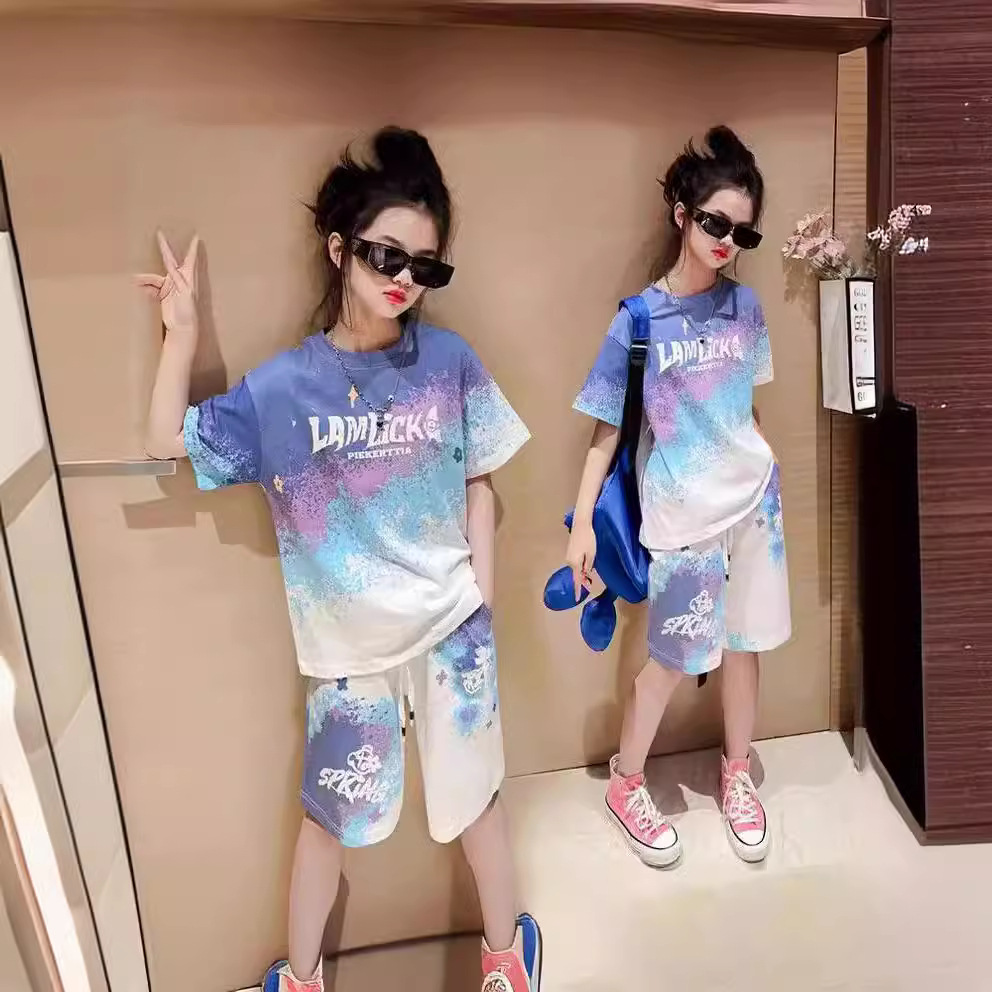 2024 nuevo traje casual de verano para niños y niños, traje de dos piezas de manga corta de moda de teñido anudado para niñas de verano