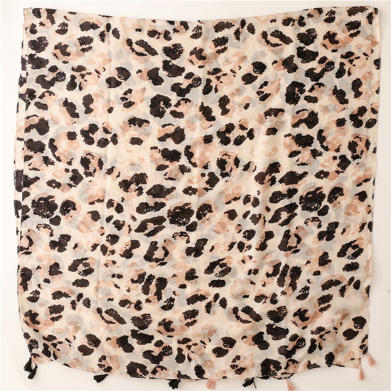316g Weight Silk Scarf Classification Casual, Holiday Occasion Polyester Material Women's Sexy Leopard Polyester Silk Scarf