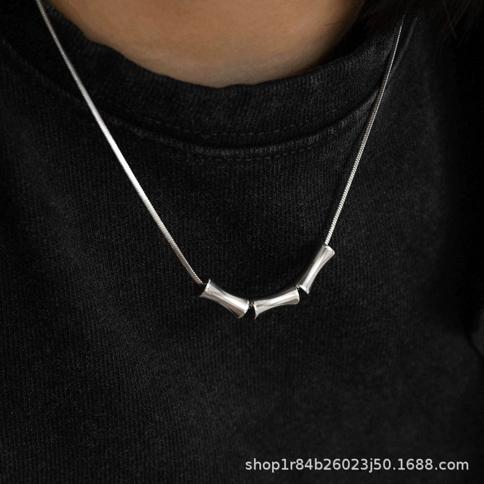 2025新款小蛮腰竹子项链男简约高级感三颗竹节吊坠蛇骨链情侣饰品