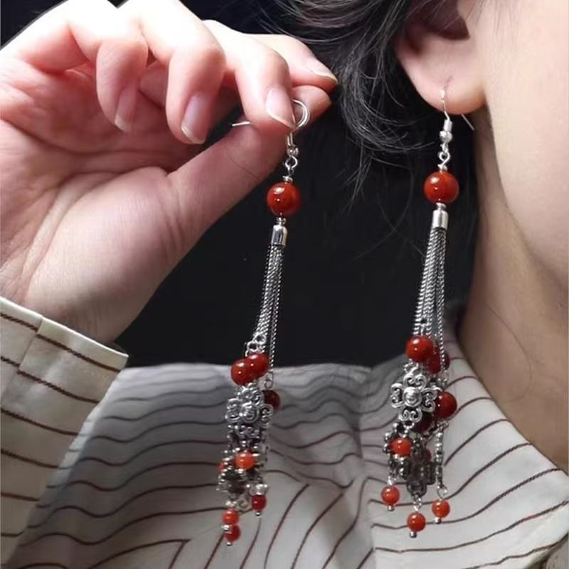Ethnic Style Tassel Red Pendant Long Earrings for Women, Fashionable, Light, Luxurious and Elegant Earrings, Versatile and Elegant Earrings