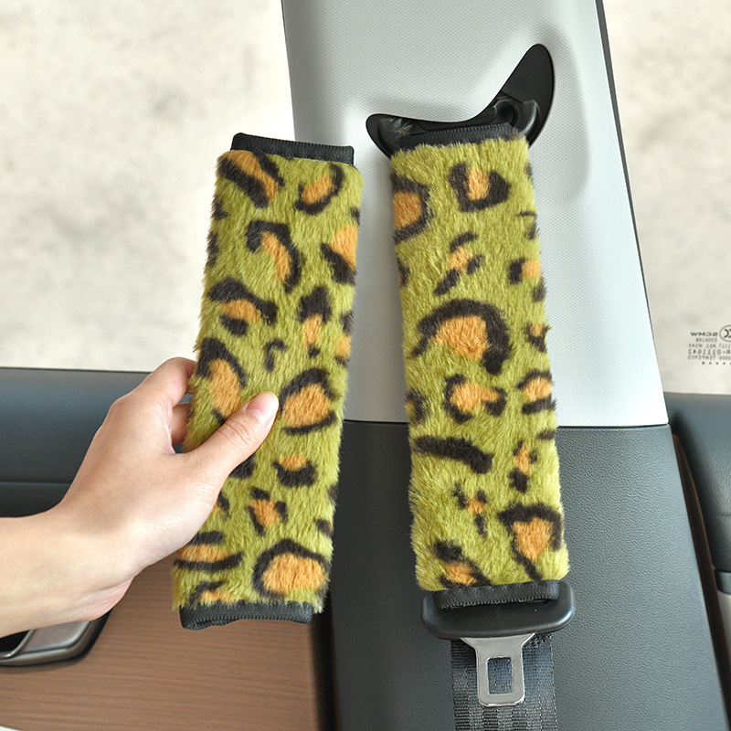 Personalized Leopard Print Plush Car Seatbelt Shoulder Pads Winter Warm Anti-Strangle Shoulder Straps Universal Car Interior Accessories