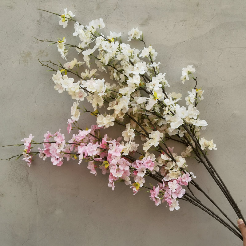Fábrica al por mayor flor artificial flor de cerezo artificial decoración de la boda flor artificial salón decoración ingeniería suave ramo de flores de seda