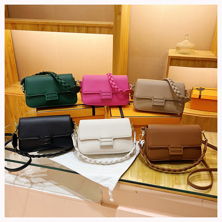 Women's Medium Pu Leather Solid Color Classic Style Square Flip Cover Shoulder Bag display picture 5