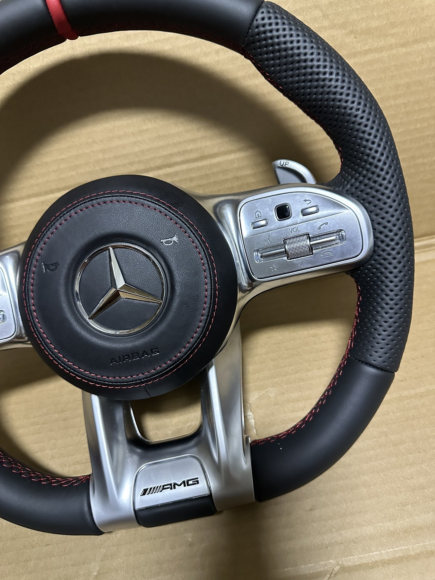 Mercedes-Benz steering wheel 809CLA C-Class E-Class S-Class ML old model upgraded to new model steering wheel C200E300 AMG