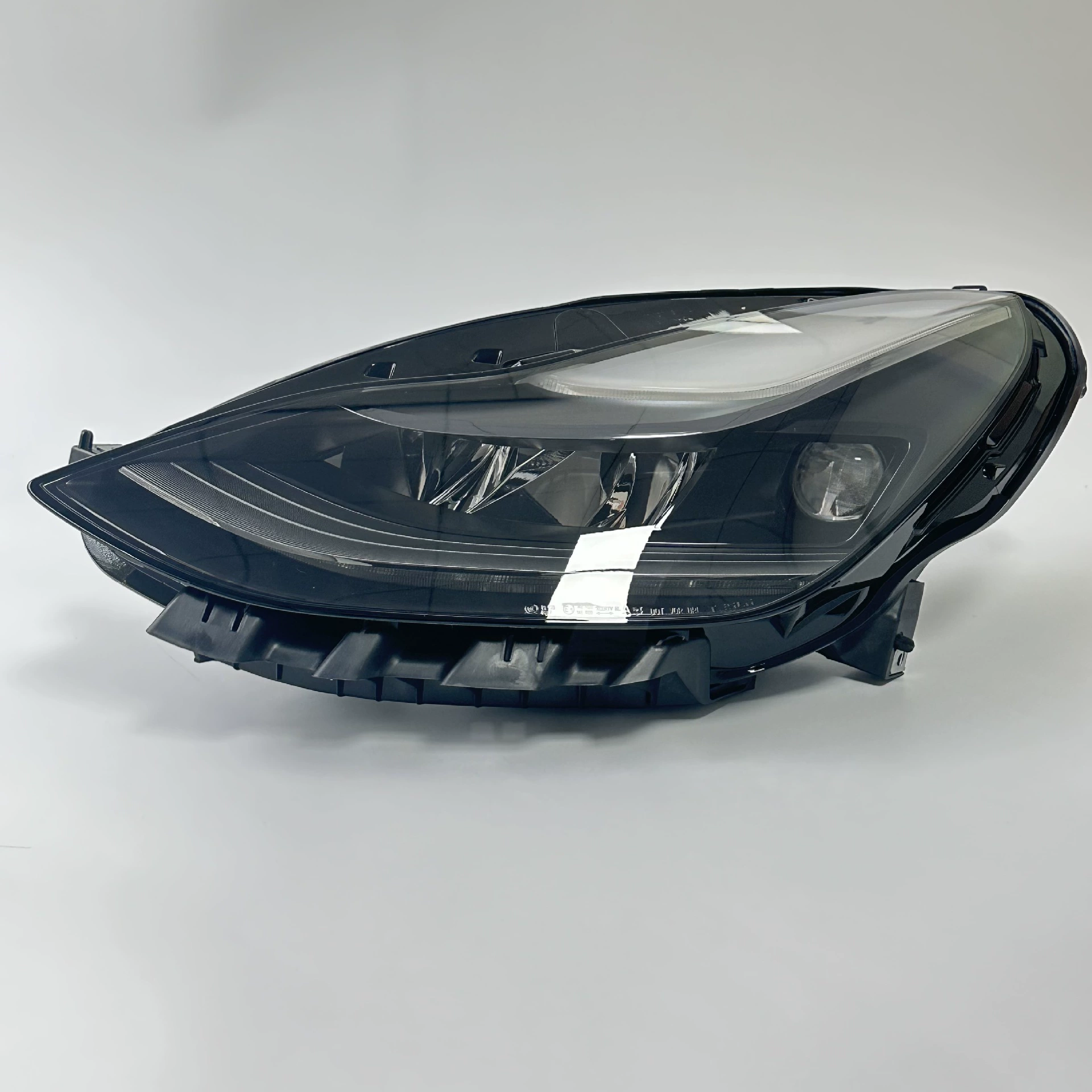 Подходит для головной оптики Tesla 21-22 Model3/Y сборка 1514953-00-B 1514952