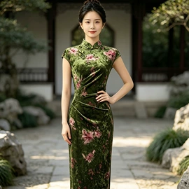 旗袍;皮草