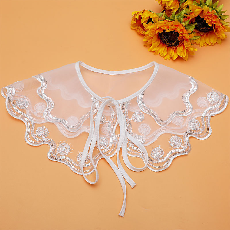 Blanco hilo de plata en línea bordado corbata decoración de la atmósfera de vestir vestido camisa collar flores