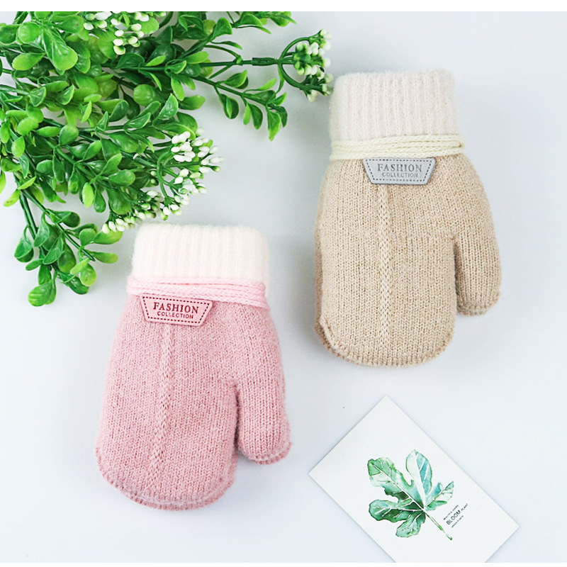 Enfants De Gants Mignon Halter Polaire Gants Rembourrés Bébé Mignon Dessin Animé En Plein Air Froid À L'épreuve Thermique Tricot Gants display picture 1