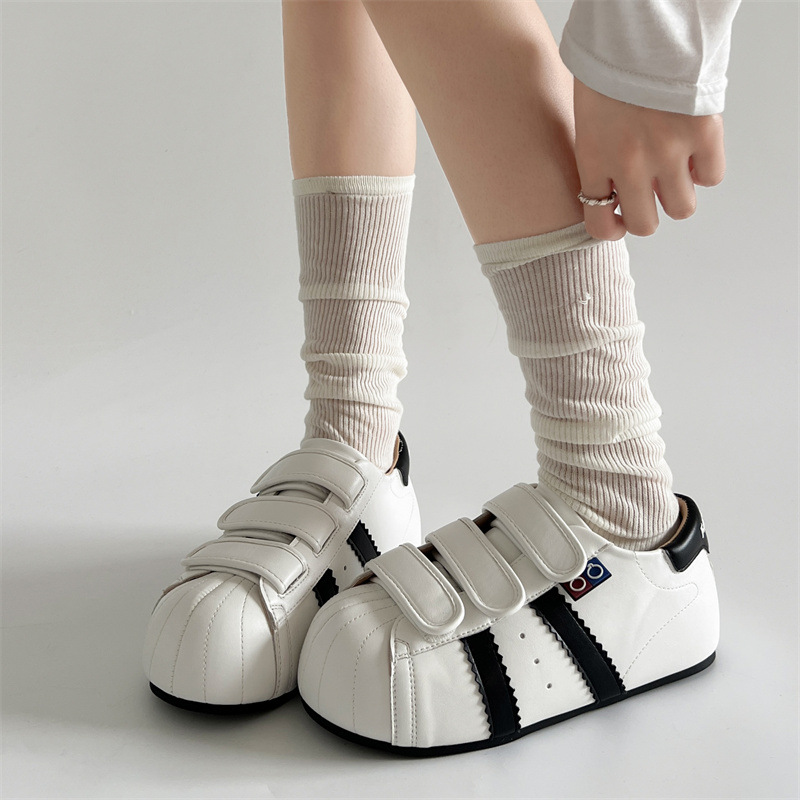 Queen Style Black Retro Inner Heightening Flats Forrest Gump Training Shoes Women's Summer 2025 New Soft-Soled Casual Sneakers