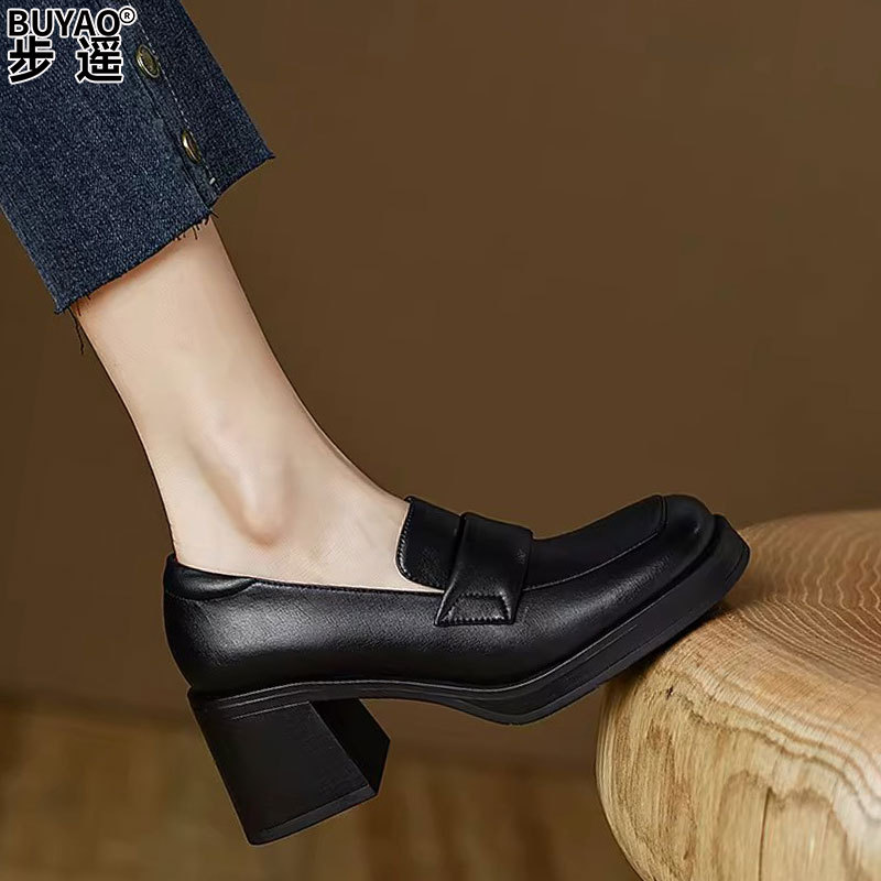 Retro high heels made of sheepskin leather square toe, Mary Jane shoes, loafers, wide stable heel, Collection Year 2026