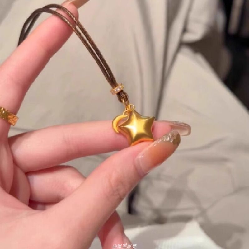新中式金色月牙星星项链女2025新款爆款吊坠轻奢小众高级感锁骨链|undefined