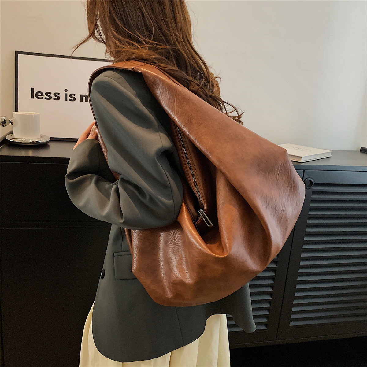 Bolsos de mujer transfronterizos nuevos bolsos de cuero blando insfeng blogueros perezosos bolsos de albóndigas de gran capacidad bolso de viaje bolso tote