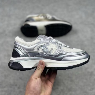 Pitou 23c silver