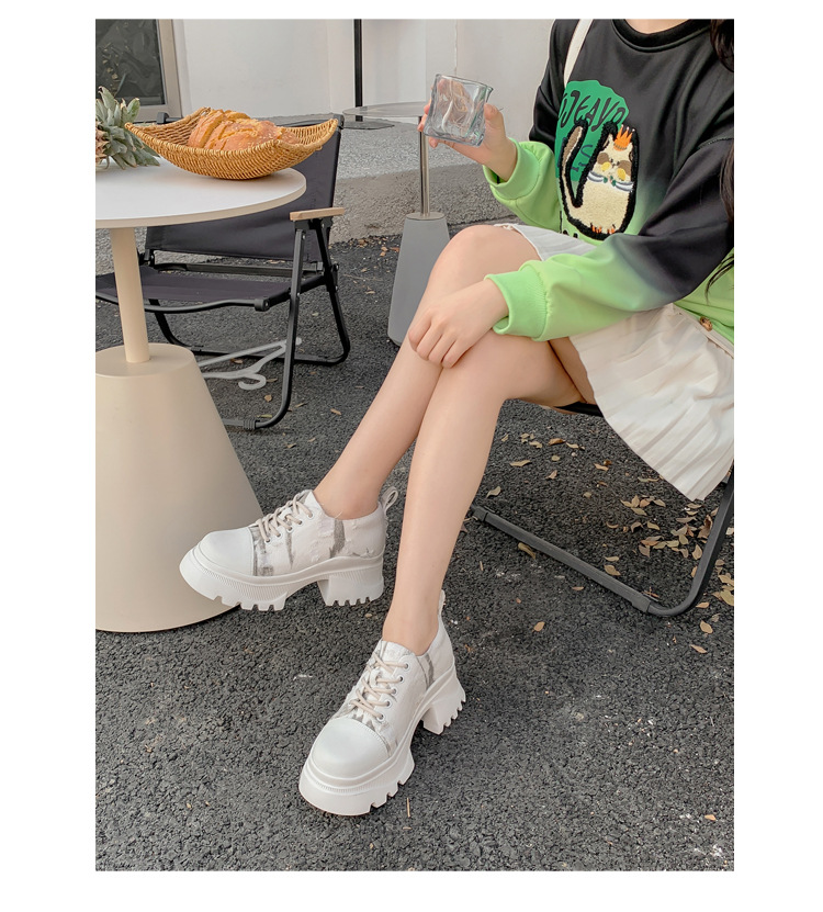 Biscotto con alluce rialzato e suole spesse, scarpe casual stagionali, scarpe in tela denim per donna con pantaloni_voghion.com