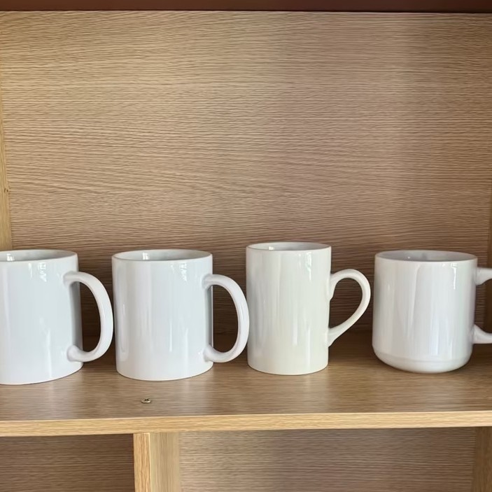 Fabricantes de tazas de marca LOGO tazas de recubrimiento personalizadas publicidad personalizada tazas de regalo de cerámica de hotel comercio exterior al por mayor