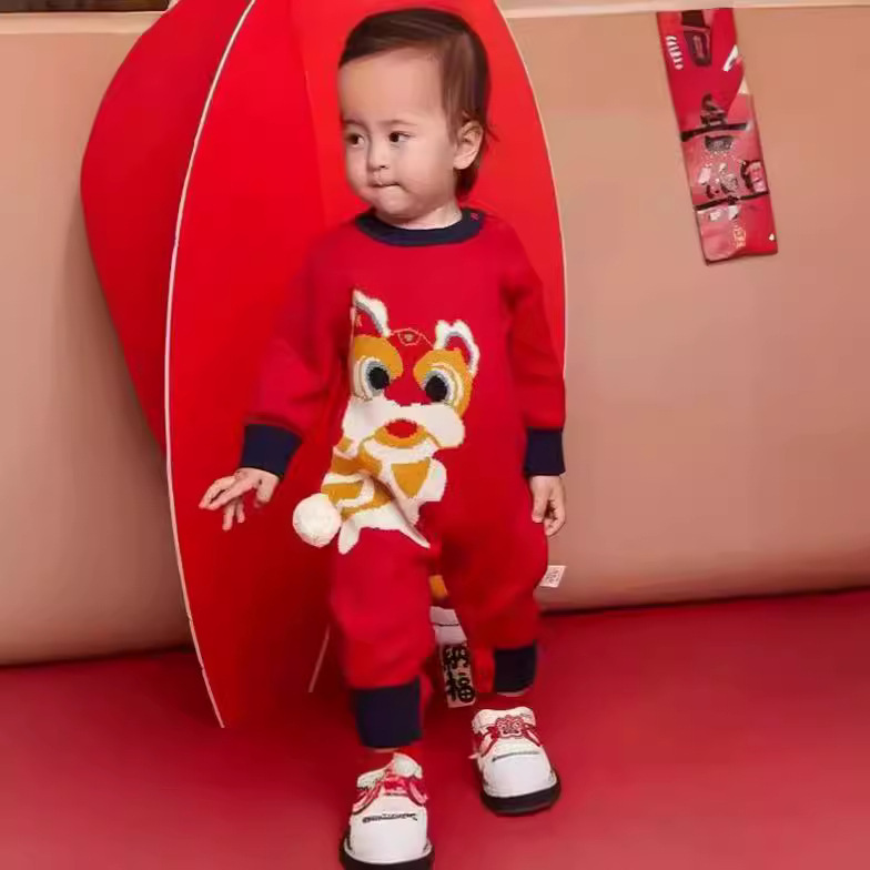 Knitted spring sweater for early age