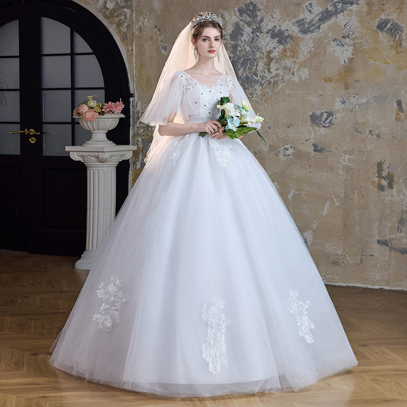 Plus-Size Wedding Dress for Chubby Women, Summer and Autumn 2026 New Bridal Main Wedding Dress, Slimming and Simple Style, Studio Photography, Arm-Covering Design