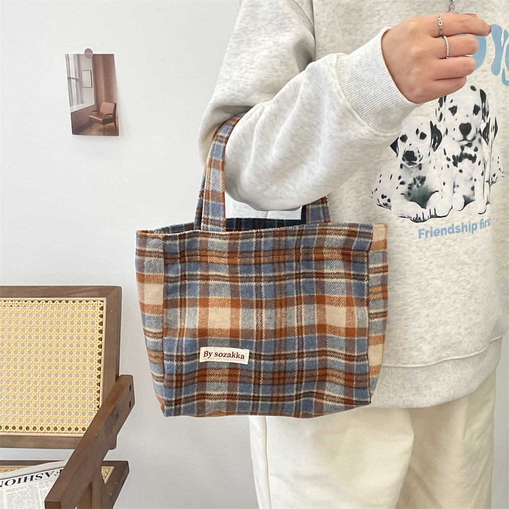311021 Simple ins retro style woolen multi-color handbag for women, 2023 new checkered autumn and winter women's bag undefined