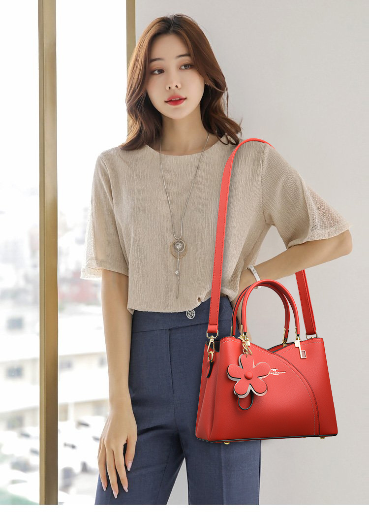 Women's Medium Pu Leather Solid Color Elegant Zipper Handbag display picture 4