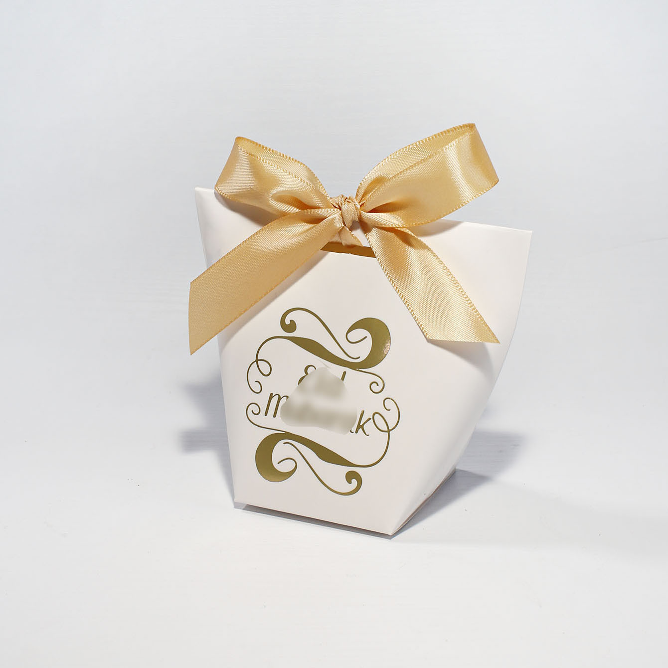 웨이브 화이트 + 골드 리본; 6*6*10cm