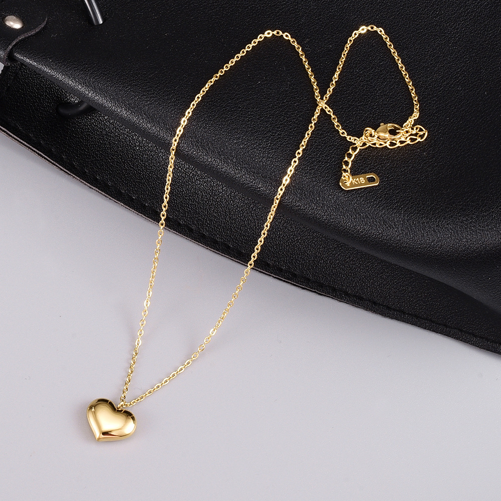 Korean solid heart simple 18K gold titanium steel necklace female wholesalepicture4