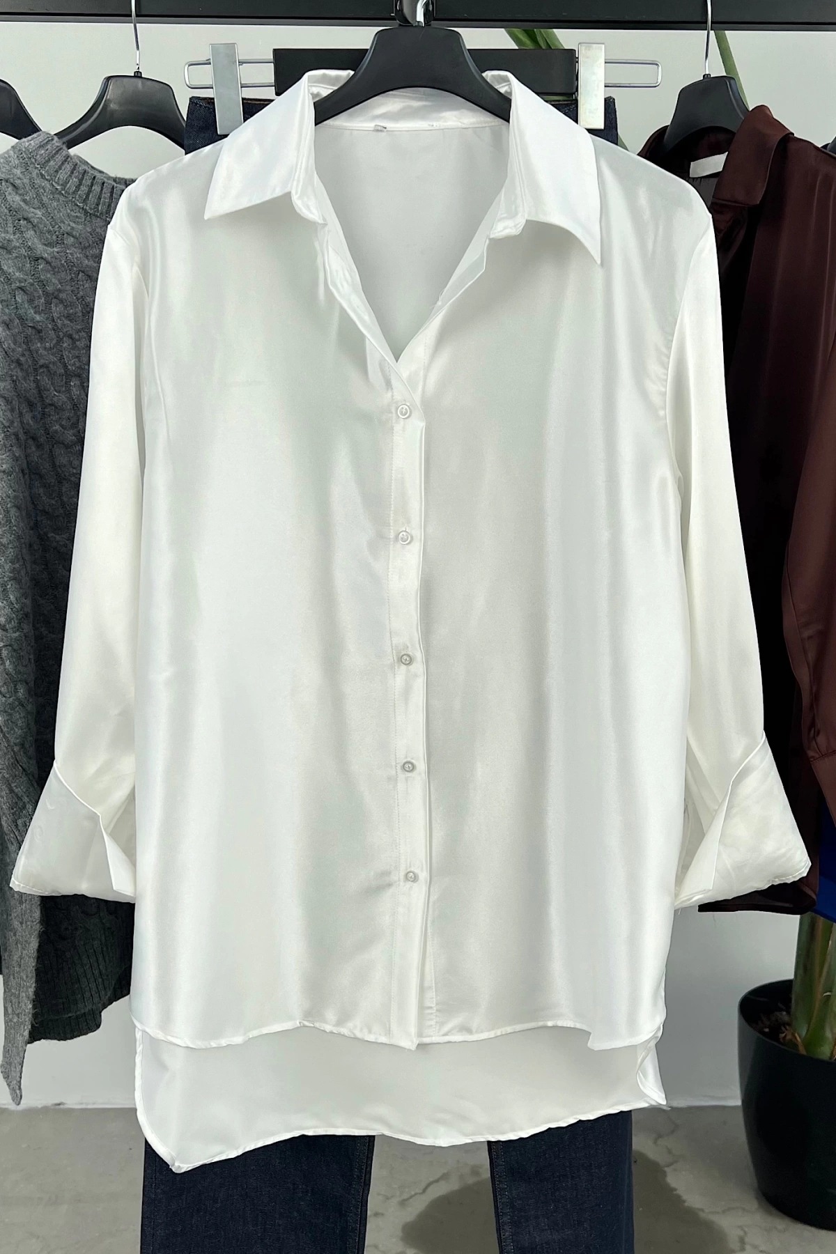 266g Weight Long Sleeve Sleeve Length Single Breasted Placket Type Regular Sleeve Sleeve Type Polyester Fabric Type Regular Top Length Blouse Tops Type Holiday, Daily Occasion Turndown Neckline Slim Fit Type Solid Color Pattern Spring, Autumn Season Women's Gender Button Design Elegant Style Wholesale Women's Elegant Solid Color Long Sleeve Button Blouses 14